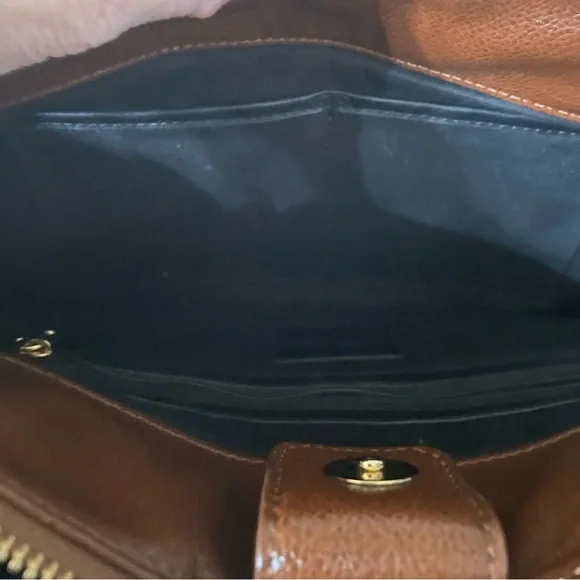 Antonio Melani Chic Brown Leather Bag - Picture 6 of 13